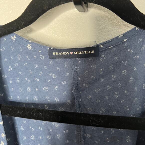 Brandy Melville Robbie Wrap Dress Mini Blue Floral Tie VNeck Short Sleeve Sz O/S - Picture 5 of 7
